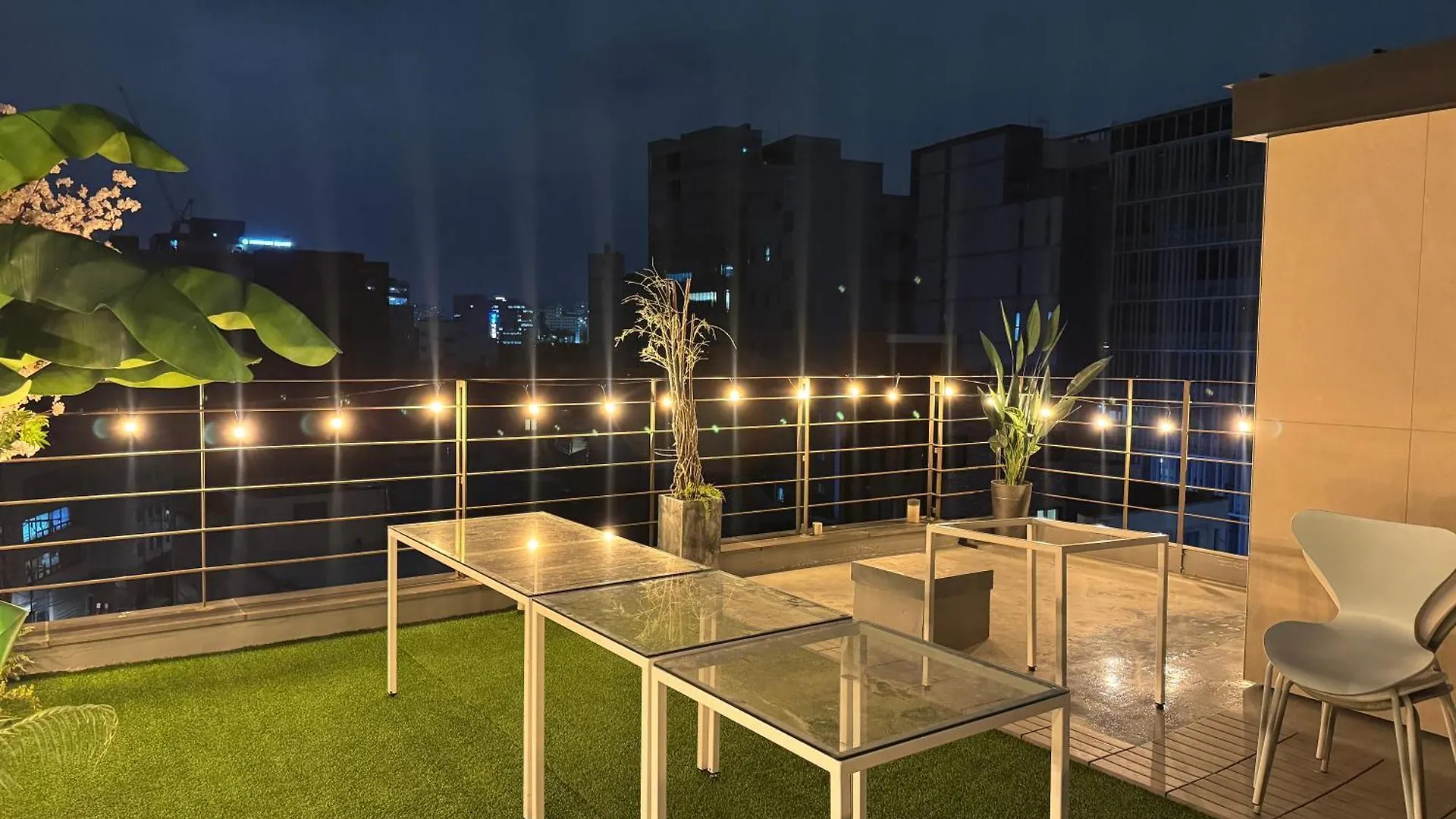 401, Atelier Seongsu Riverside Loft Cherry Blossom Road Han River Airport Bus Seoel Appartement