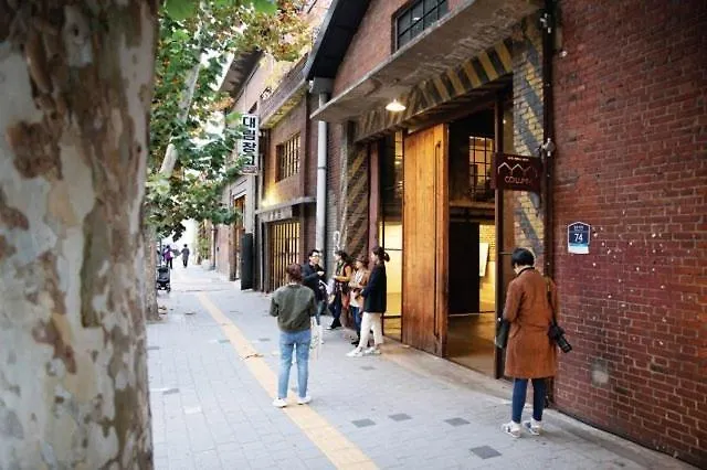 401, Atelier Seongsu Riverside Loft Cherry Blossom Road Han River Airport Bus Seoel Appartement