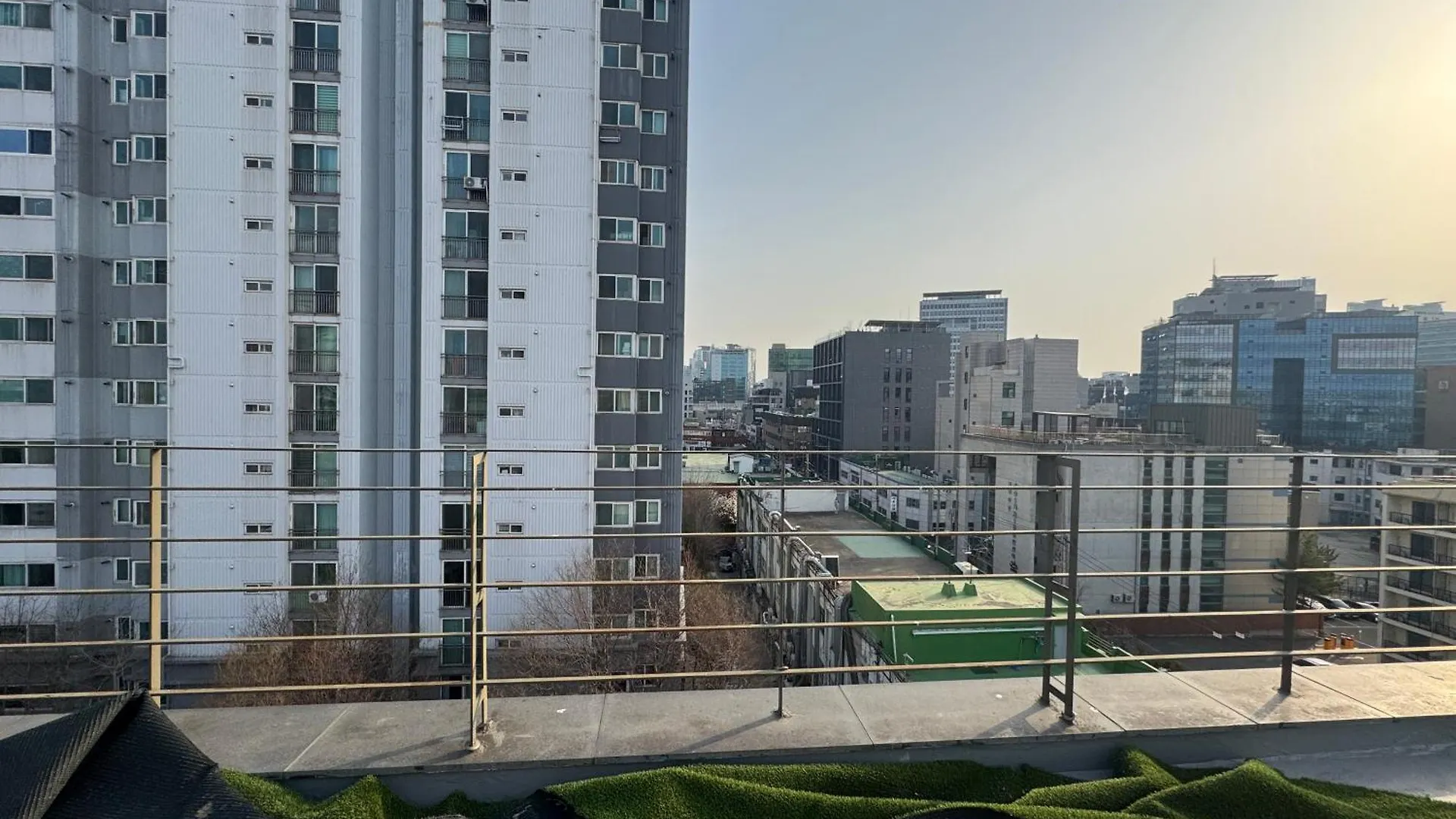 Appartement 401, Atelier Seongsu Riverside Loft Cherry Blossom Road Han River Airport Bus Seoel Zuid-Korea